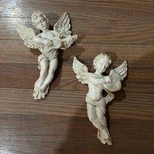 Vintage musical cherubs wall decor